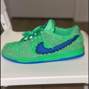Nike grateful dead sb green dunks